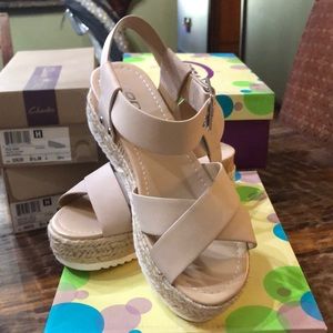 Soda womens sandals 8.5